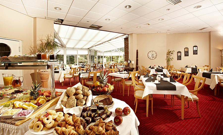 Hotel Daenischer Hof Altenholz By Tulip Inn Buitenkant foto