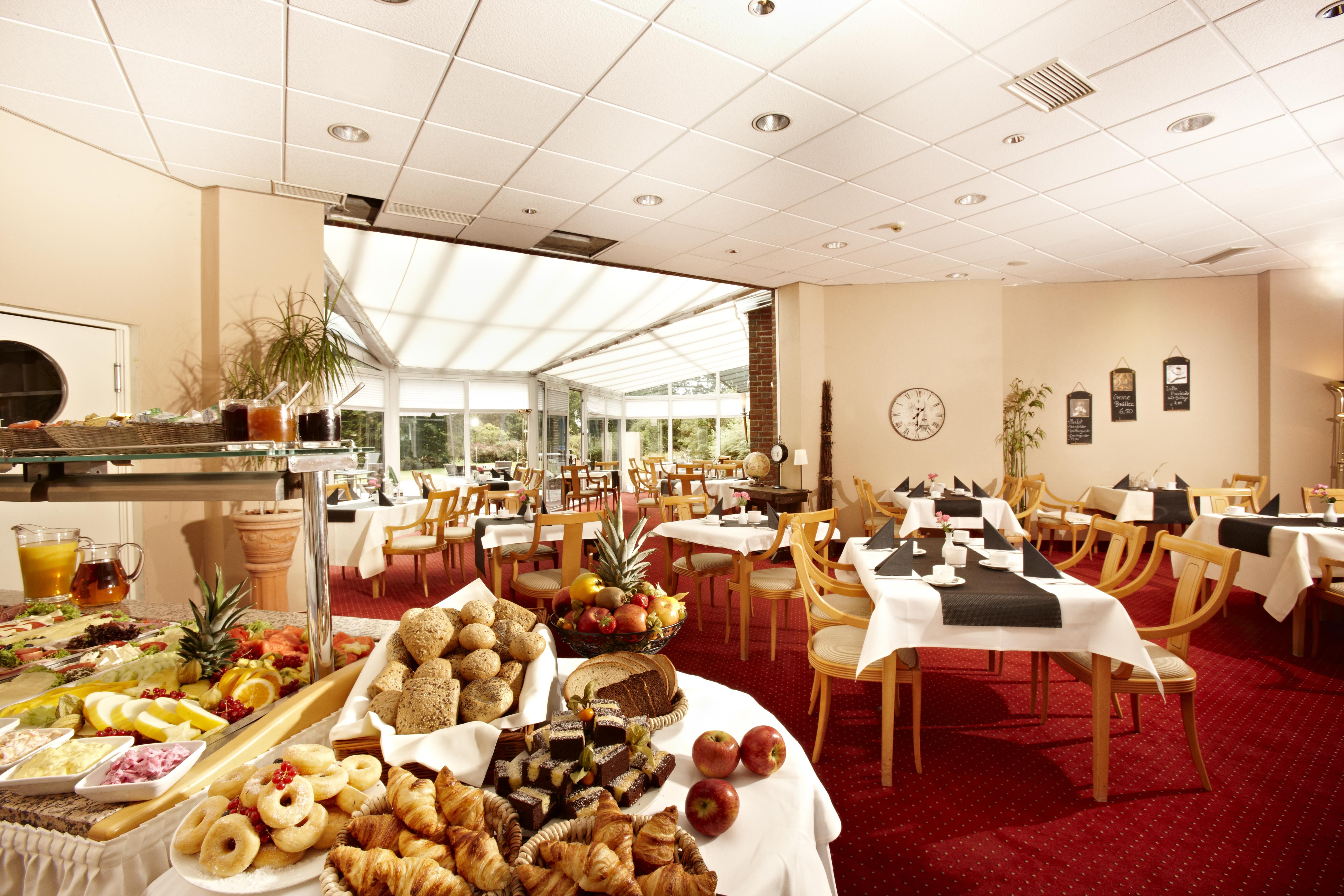 Hotel Daenischer Hof Altenholz By Tulip Inn Buitenkant foto