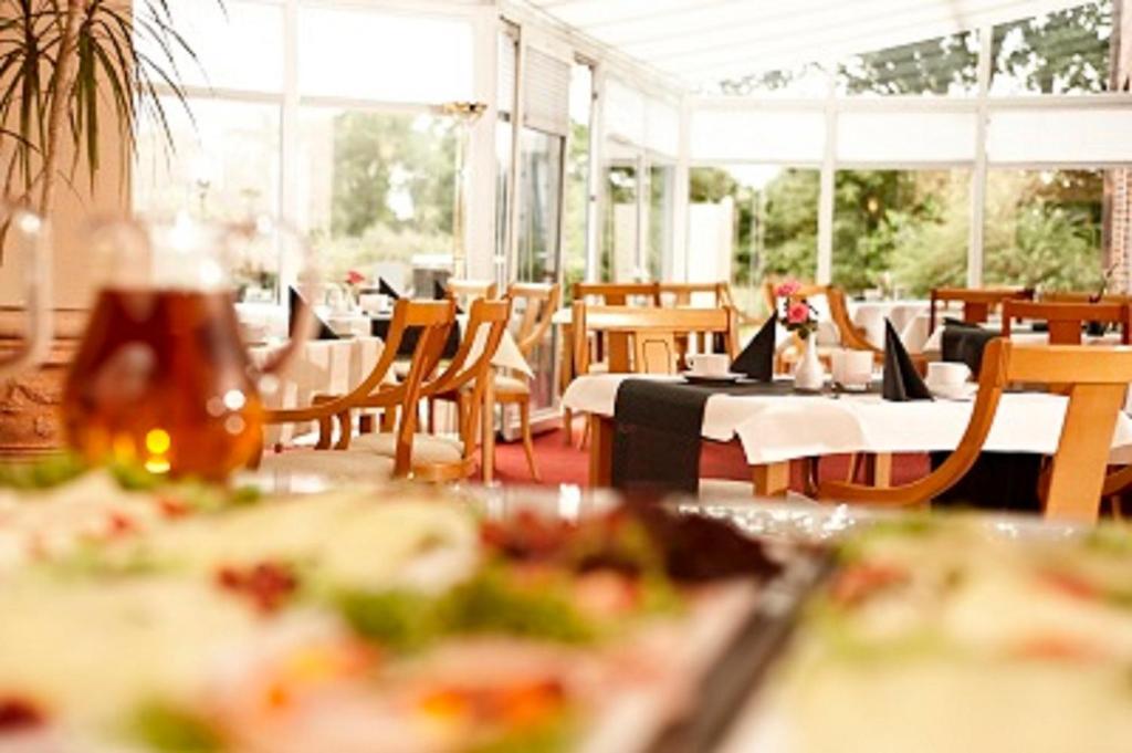 Hotel Daenischer Hof Altenholz By Tulip Inn Buitenkant foto