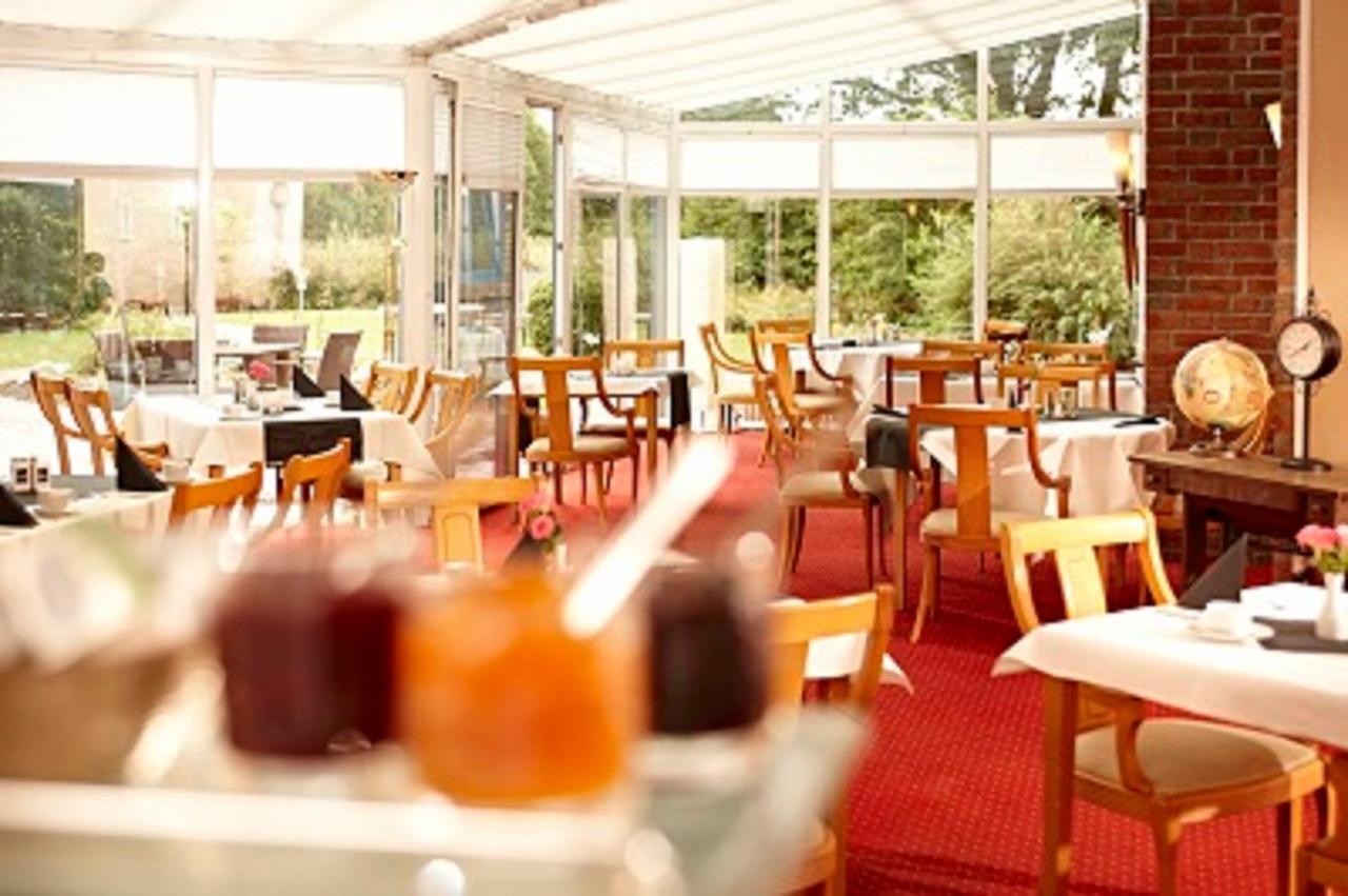 Hotel Daenischer Hof Altenholz By Tulip Inn Buitenkant foto